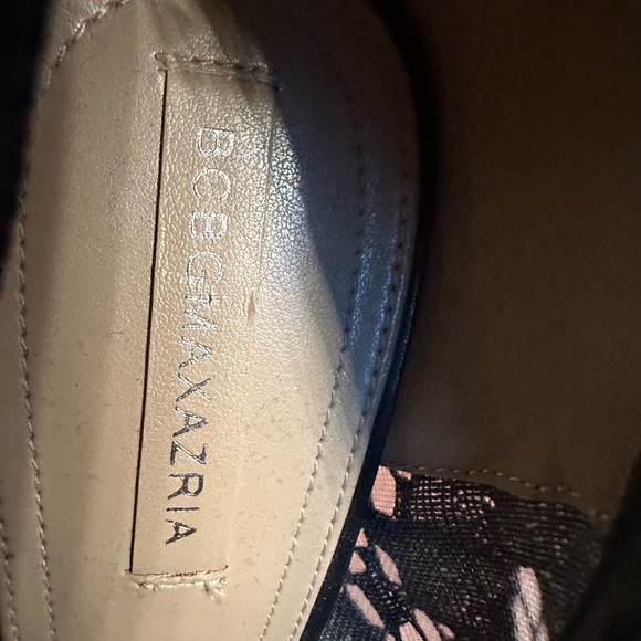 BCBG Max Azaria Black Lace stilettos black leather high Heels. Stunning. - Picture 6 of 10